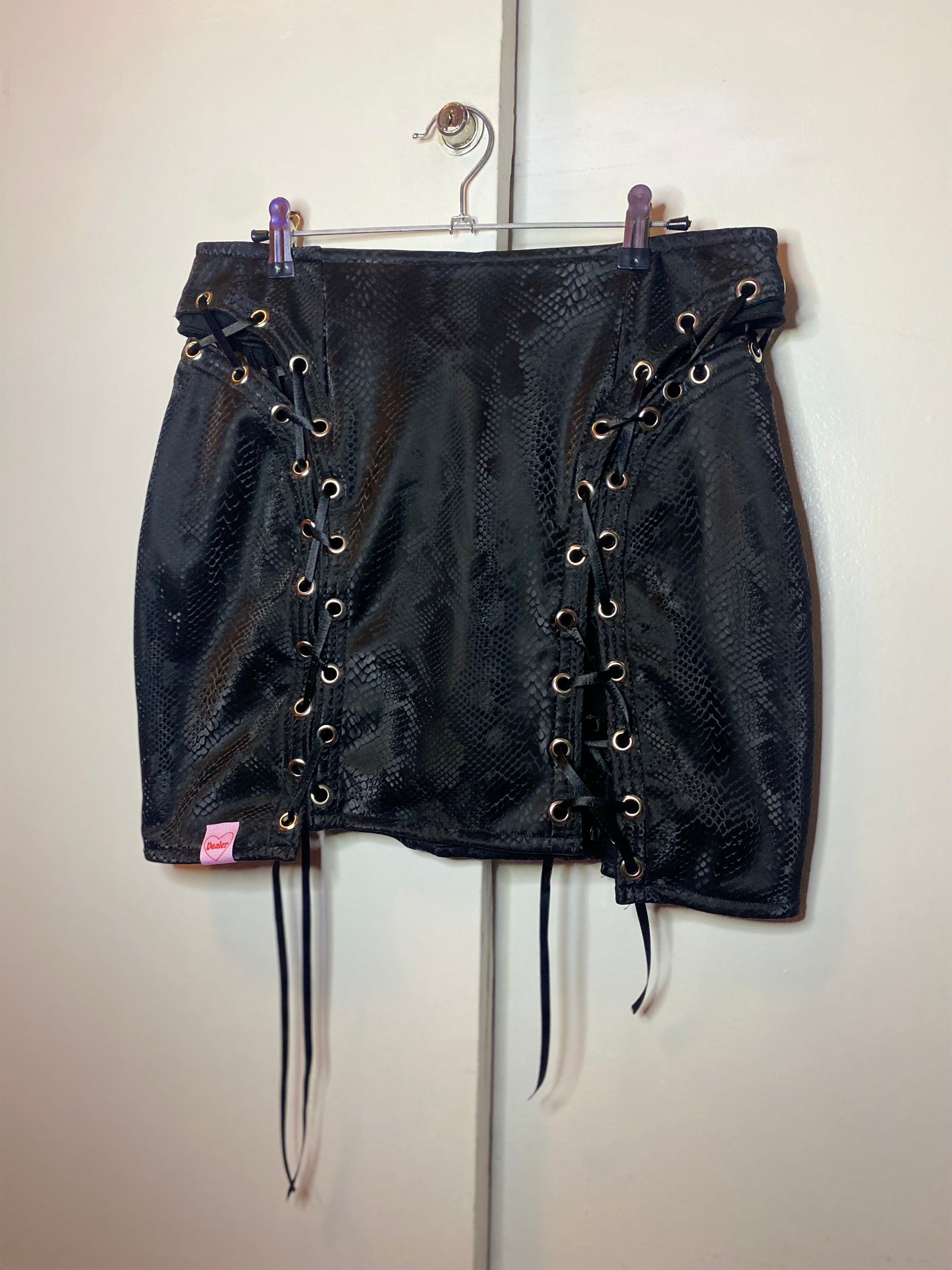 Falda Rebel Kill