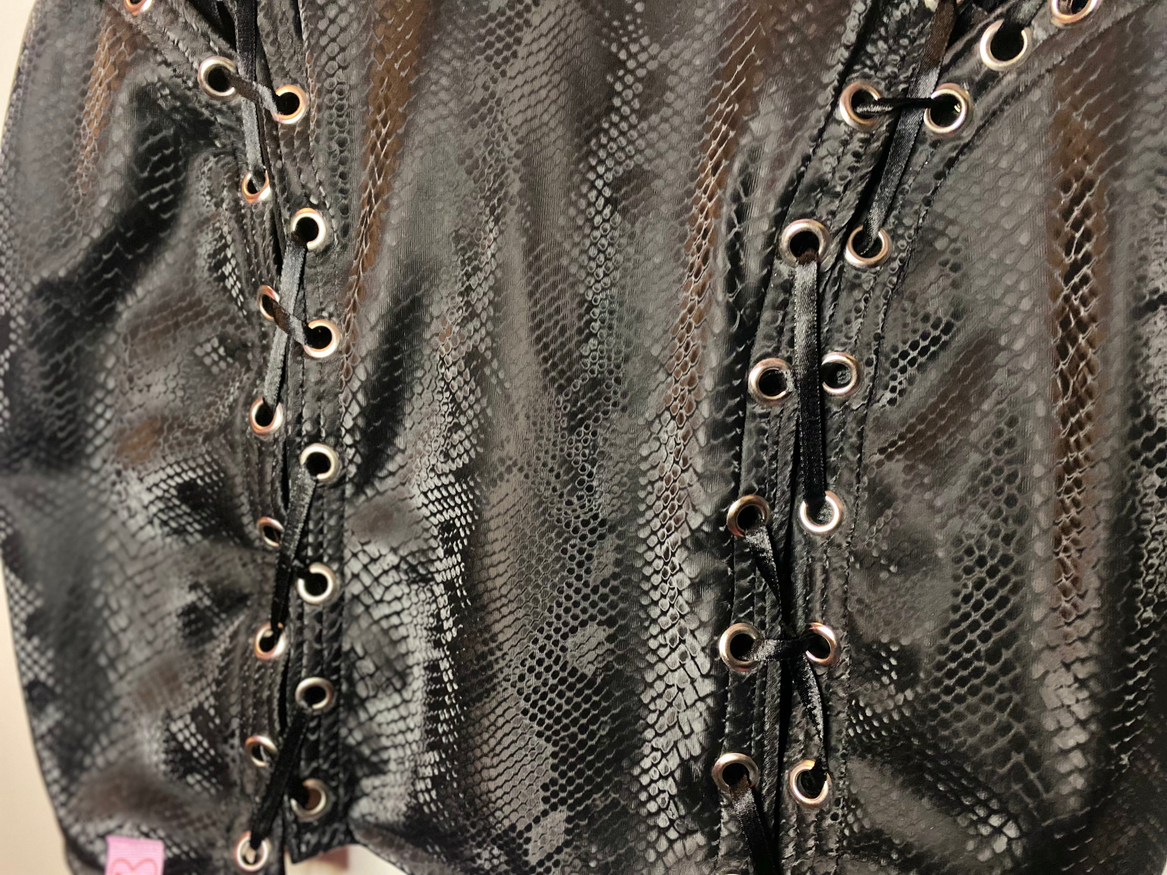 Falda Rebel Kill
