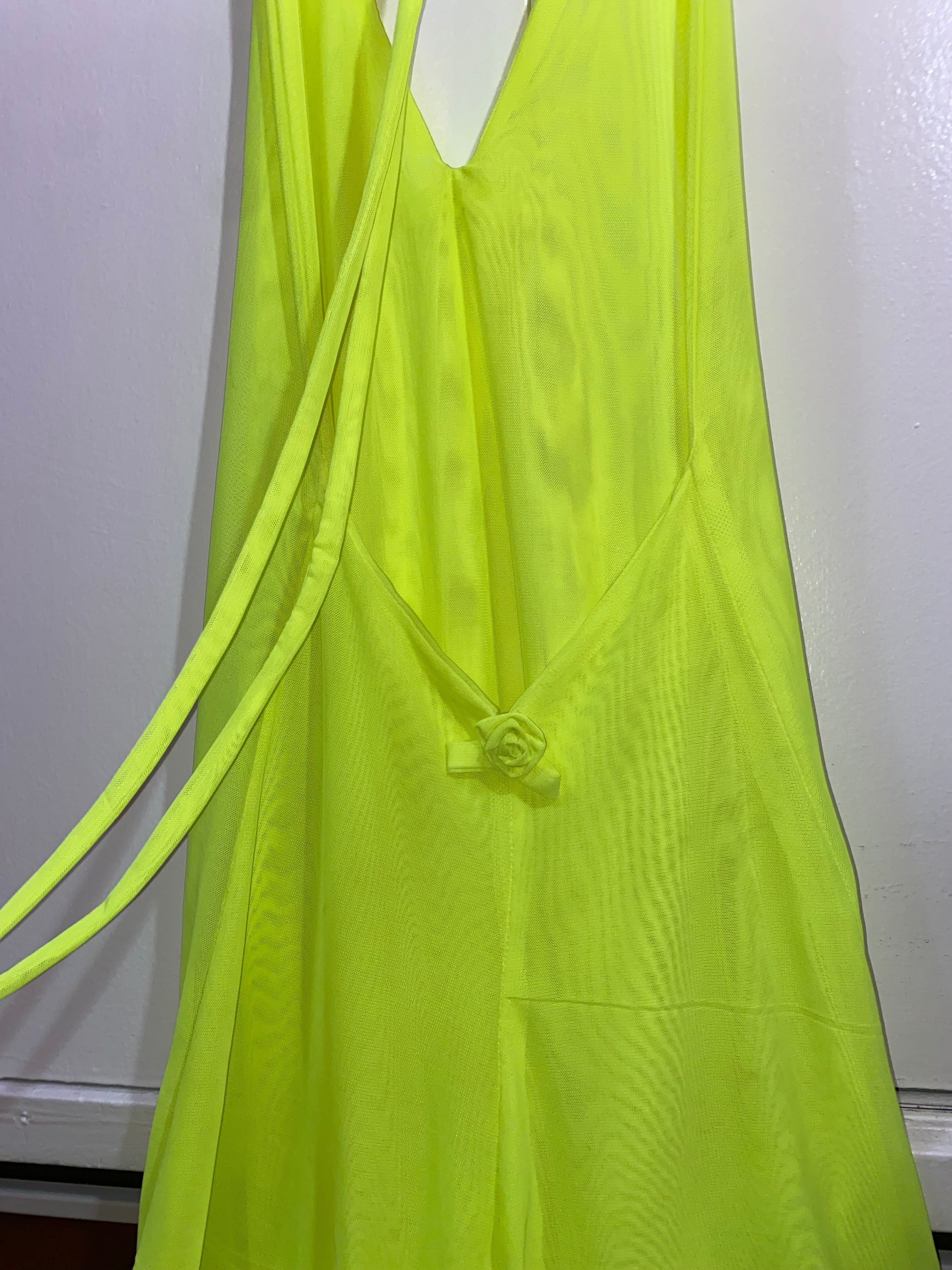 vestido rositas neon