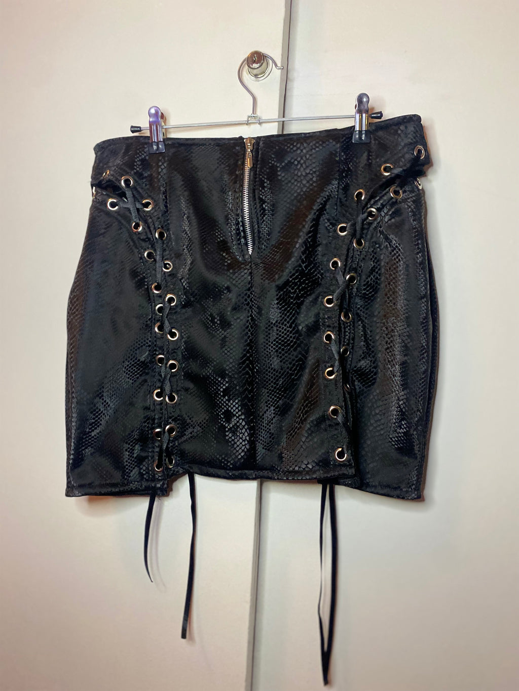 Falda Rebel Kill