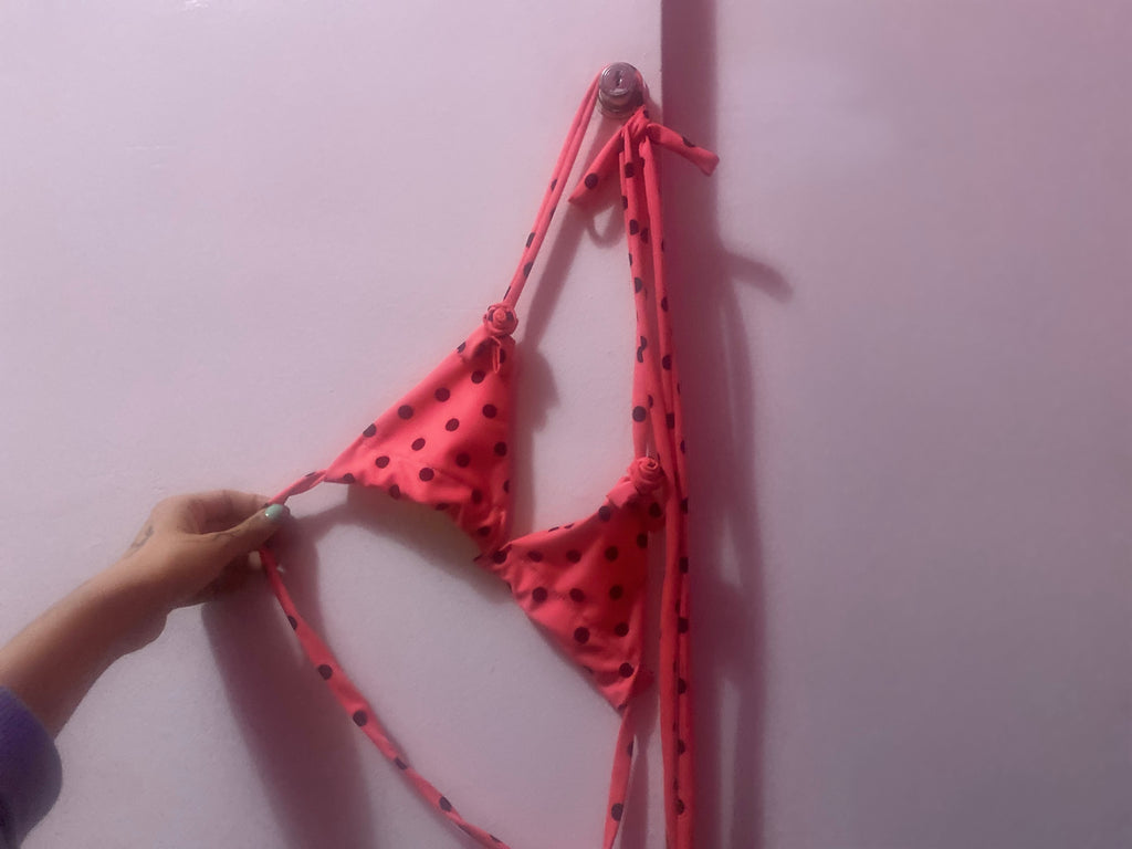 bikini pepas con rositas