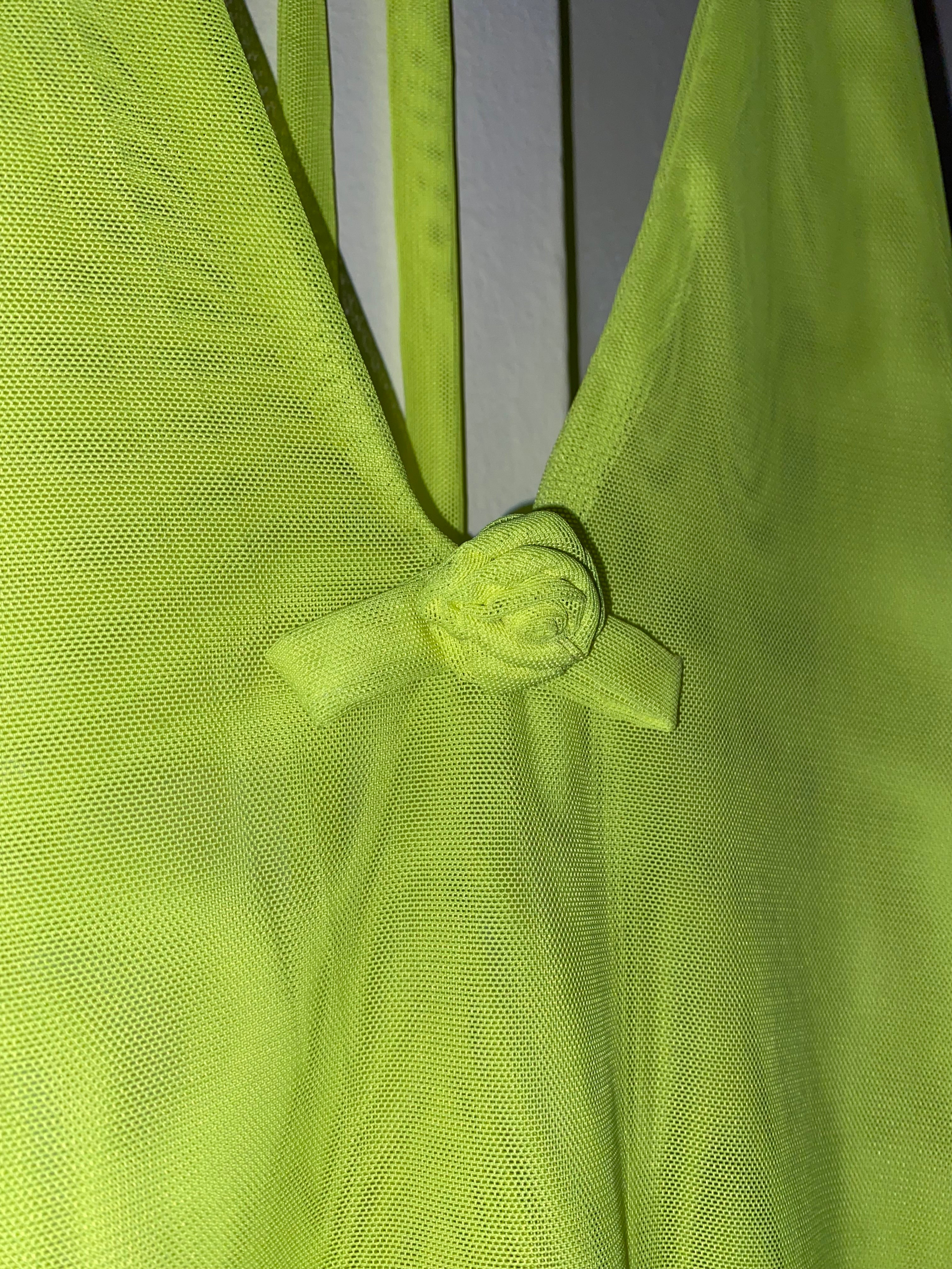vestido rositas neon