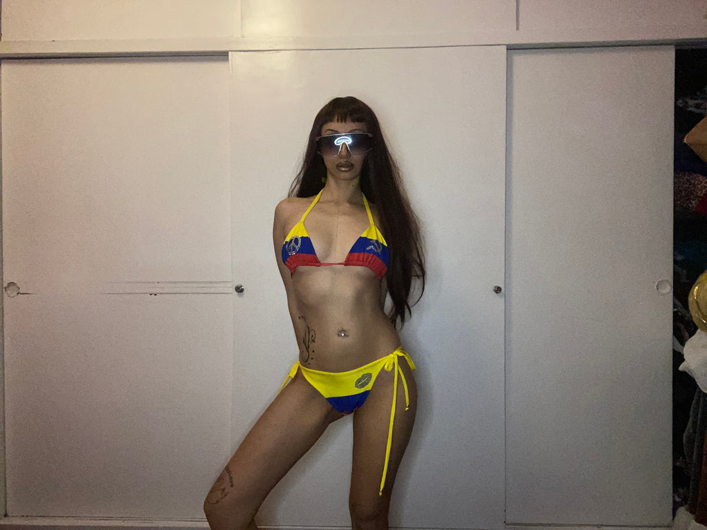 BIKINI COLOMBIA ANTIFASCISTA