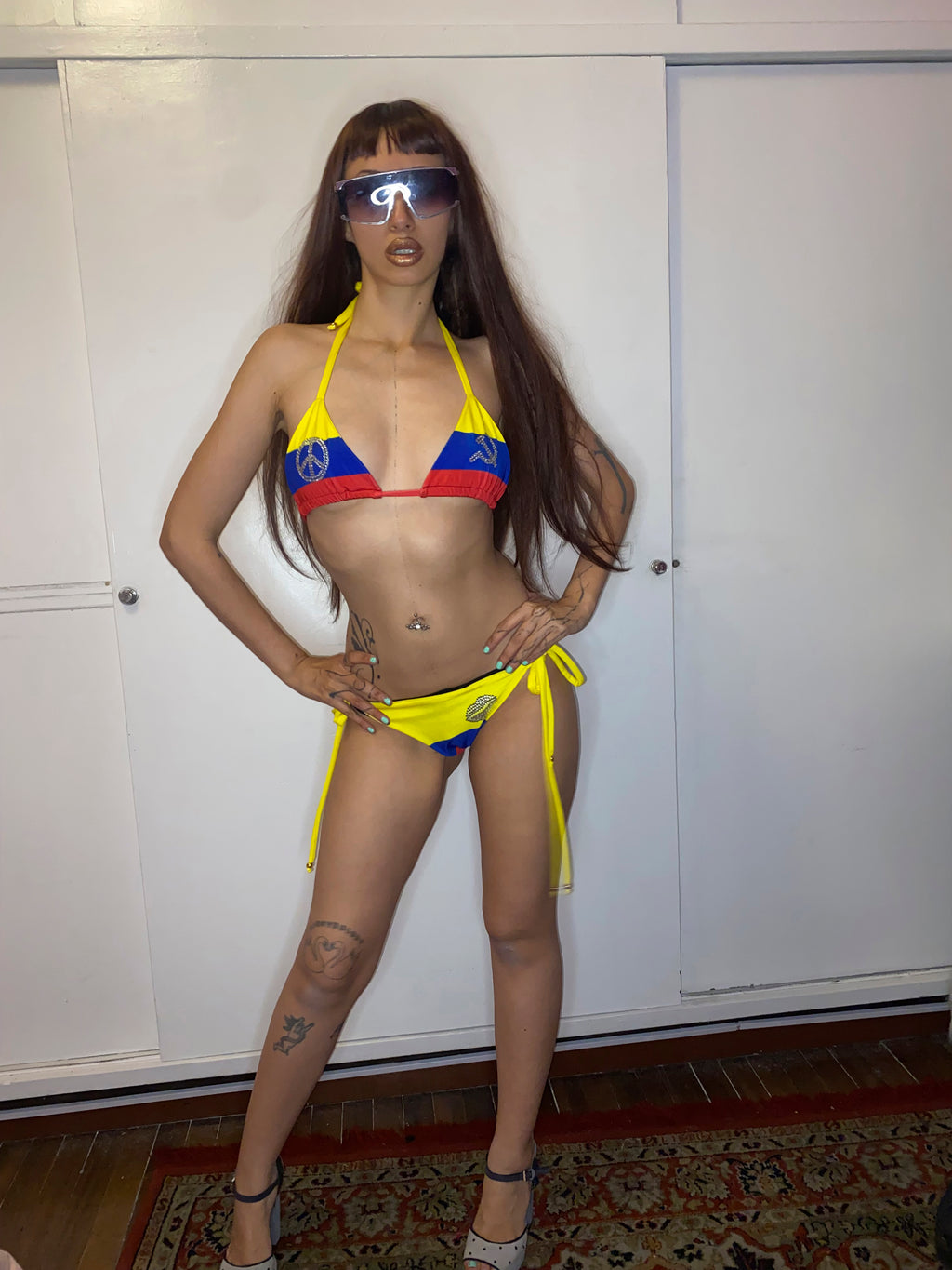 BIKINI COLOMBIA ANTIFASCISTA